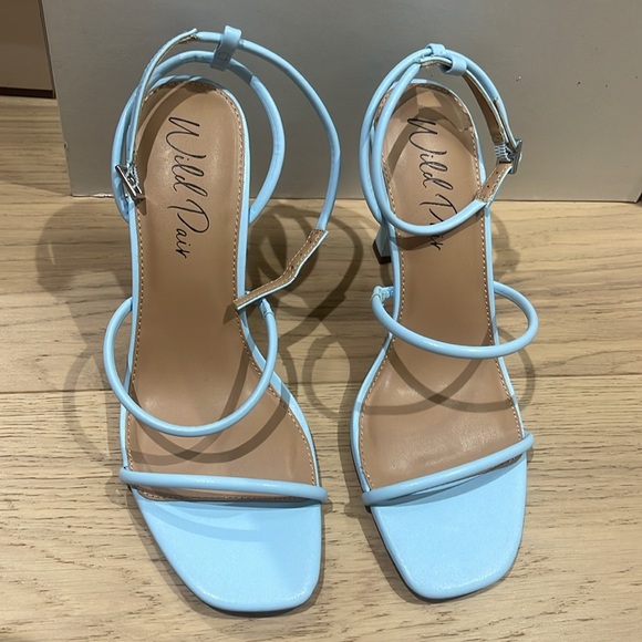 Elegant Blue Strappy Heels - Picture 1 of 5
